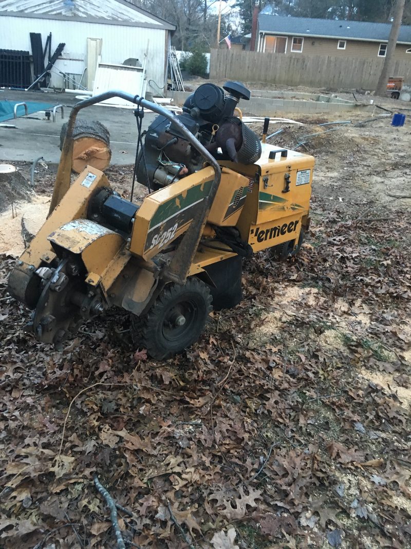 Vermeer SC252 stump grinder.